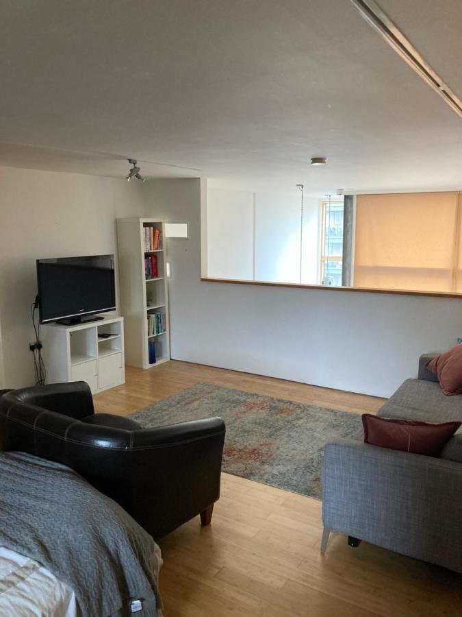 Appartamento Loft In Haggerston Londra Esterno foto
